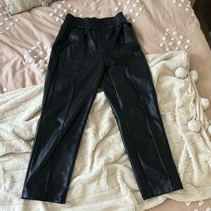 Stretchy leather capris